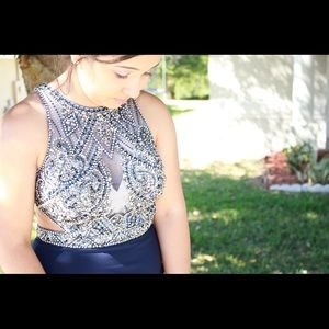 Camille La Vee prom dress